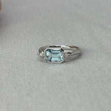 Load image into Gallery viewer, Blue Topaz Ring
