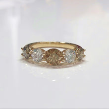 Load image into Gallery viewer, Champagne and White Diamond Ring
