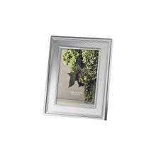 Load image into Gallery viewer, Grosgrain Frame 5&quot;x7&quot;
