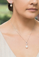 Load image into Gallery viewer, White Gold, Diamond &amp; Pearl Pendant
